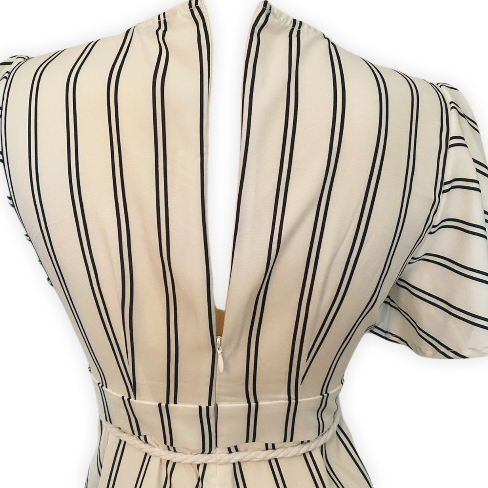 White Striped Romper Belted V Neck Summer Casual Vacation Outfit M - Picture 4 of 7